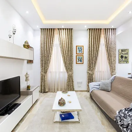 Large 3 Bedroom * Valletta