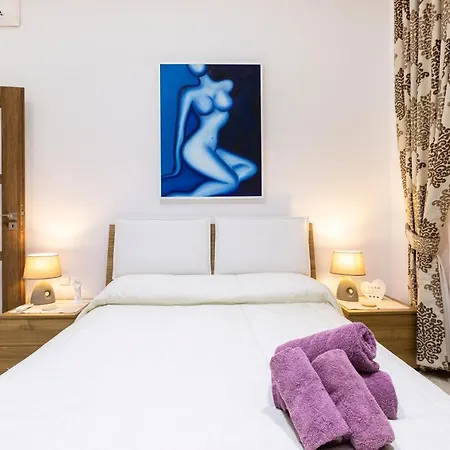 Large 3 Bedroom * Valletta