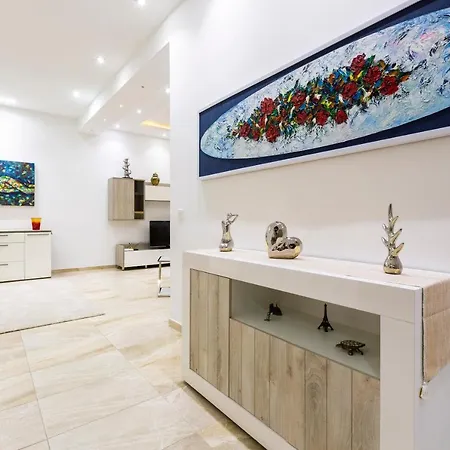 Appartement Large 3 Bedroom *