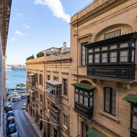 Appartement Large 3 Bedroom