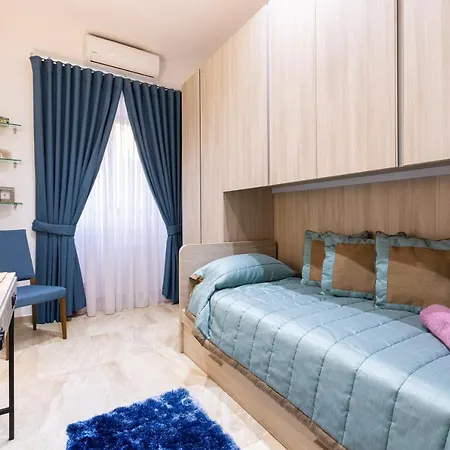 Large 3 Bedroom Apartament *