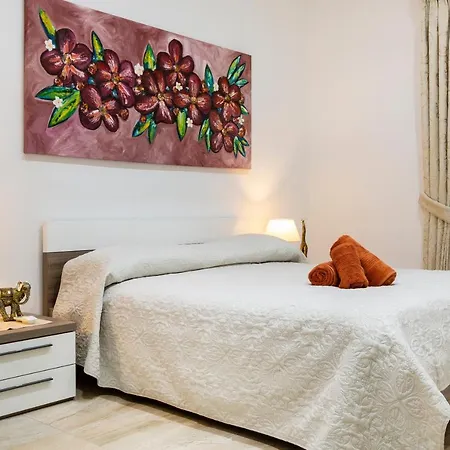 Large 3 Bedroom * Valletta