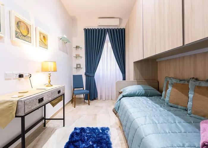 Large 3 Bedroom * Valeta