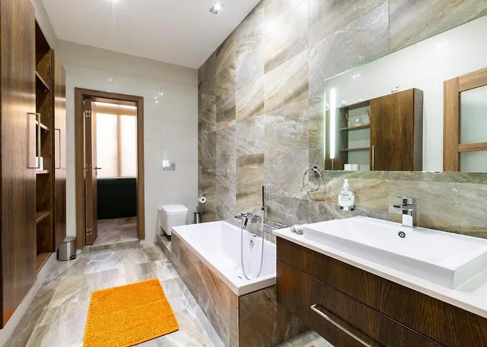 Appartamento Large 3 Bedroom *