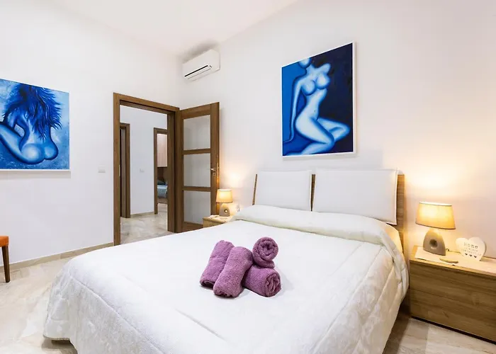 Large 3 Bedroom Apartamento Valeta