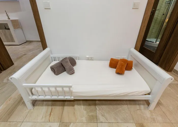 Large 3 Bedroom Apartamento *